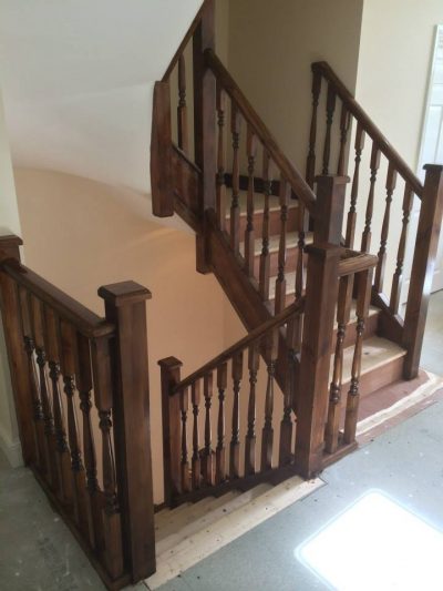 Varnished staircase renovation